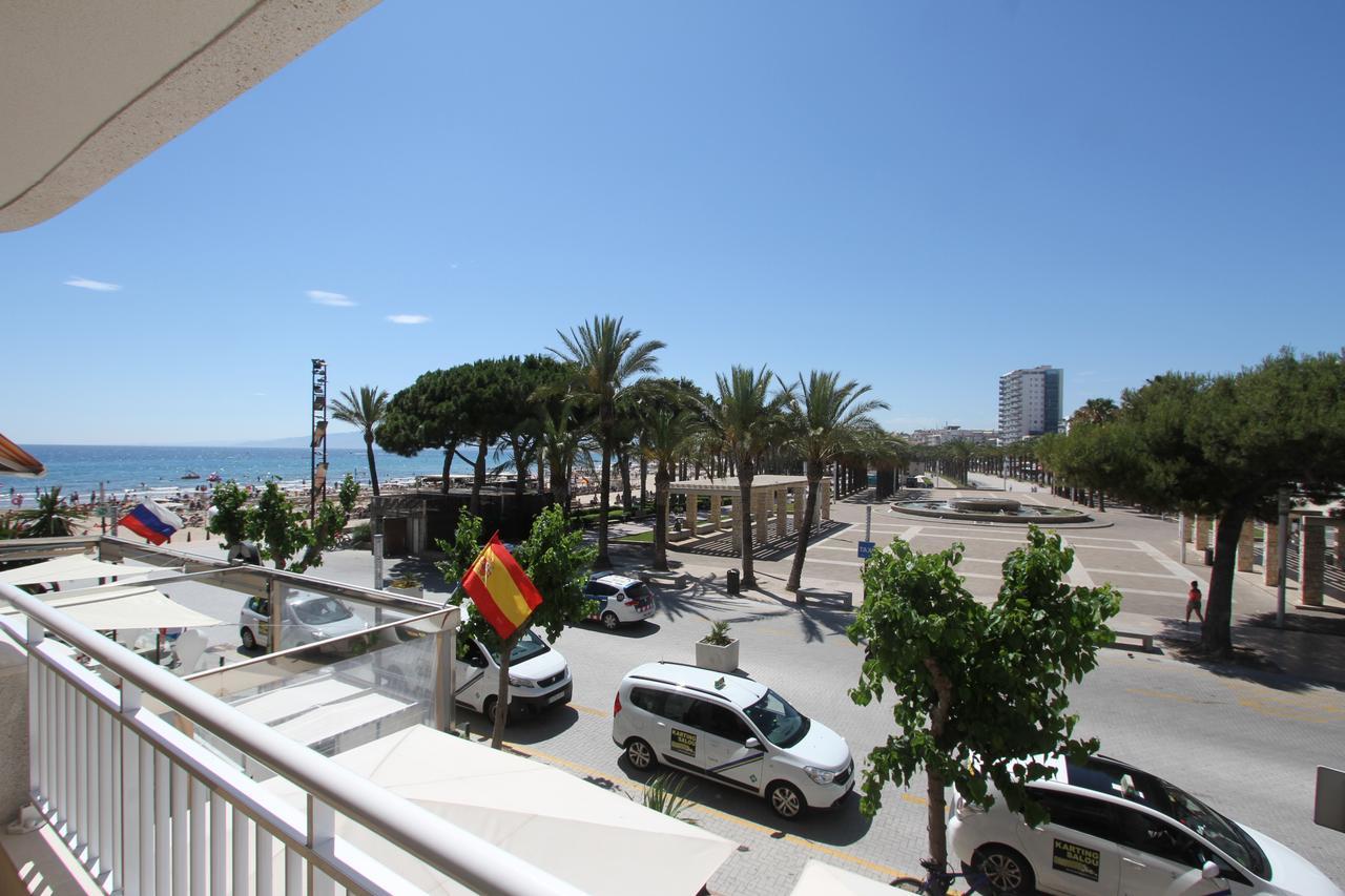 For A Stay Santillana Plaza Salou Buitenkant foto