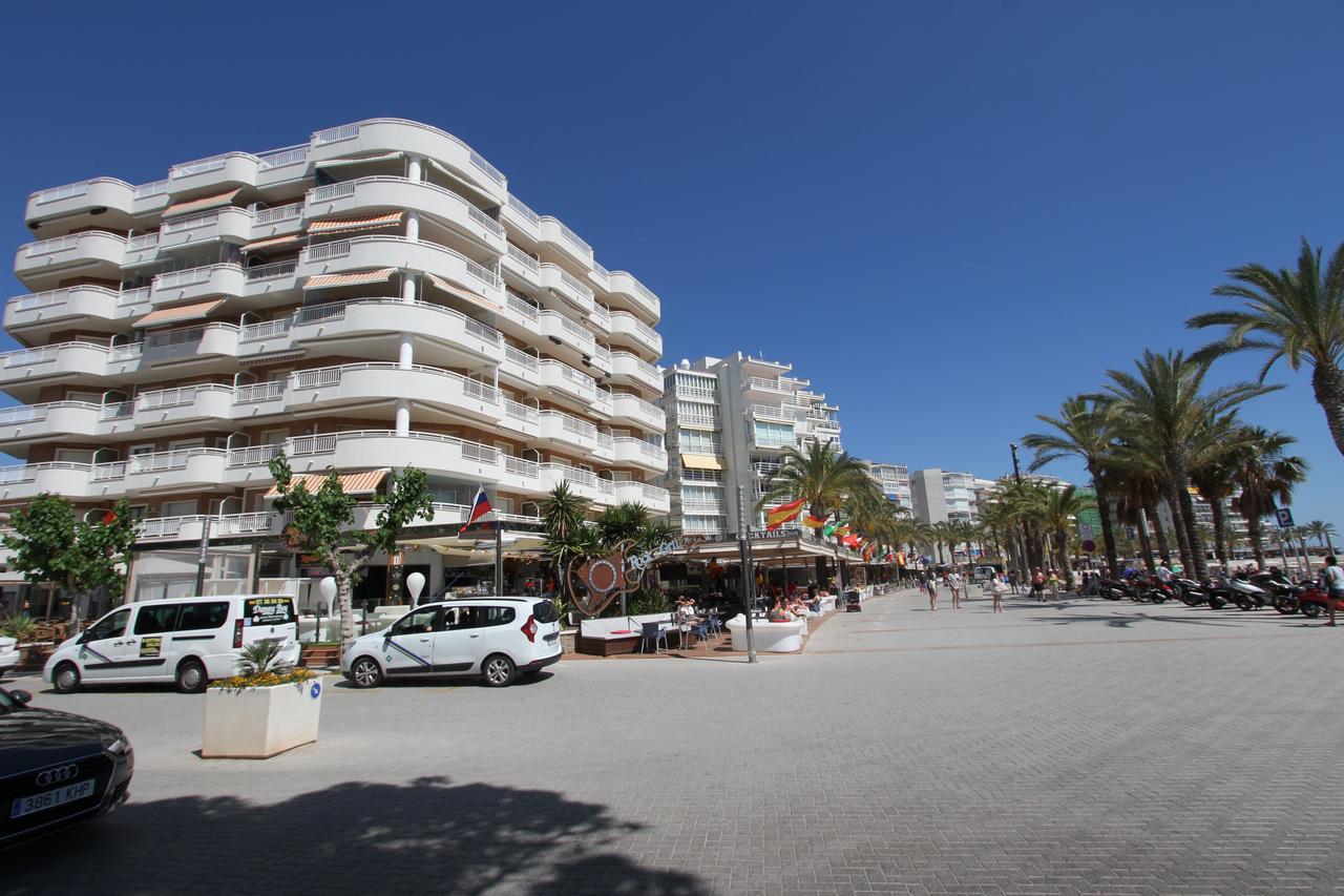 For A Stay Santillana Plaza Salou Buitenkant foto